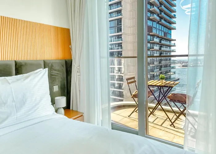 Chestertons Go - Marinavista - Emaar Beach Front - 2Bedrooms